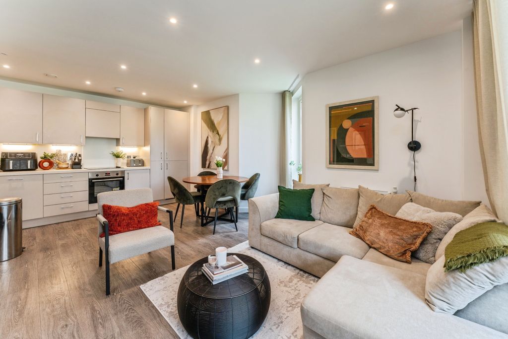 Property photo 3 of 16 Open Plan Living