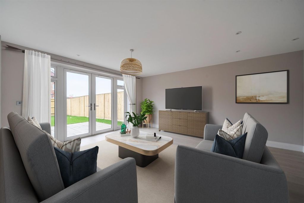 Property photo 2 of 8
