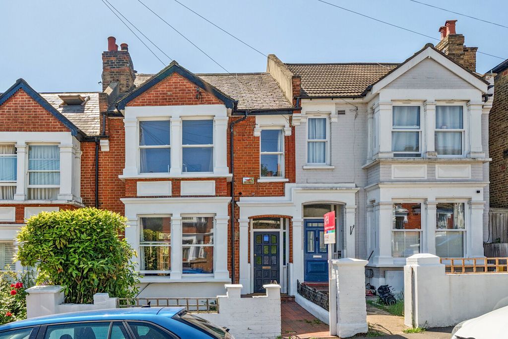 Property photo 1 of 12 1-6A170E32843c7-1...