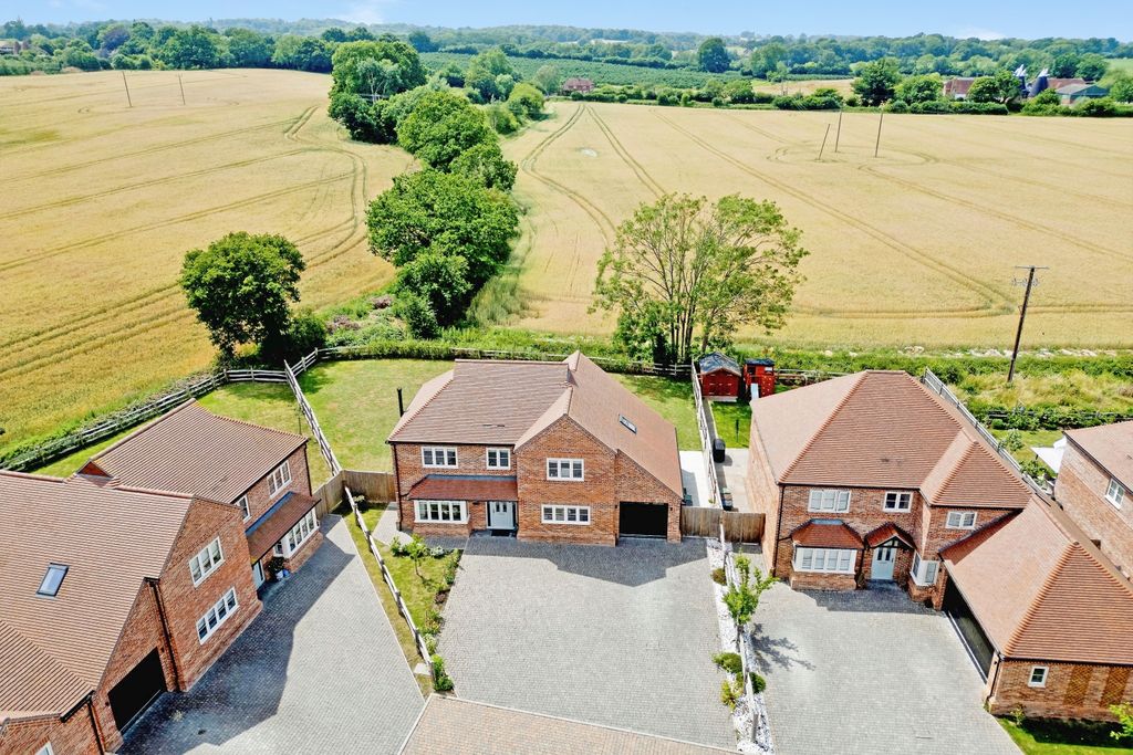 Property photo 1 of 22 V1