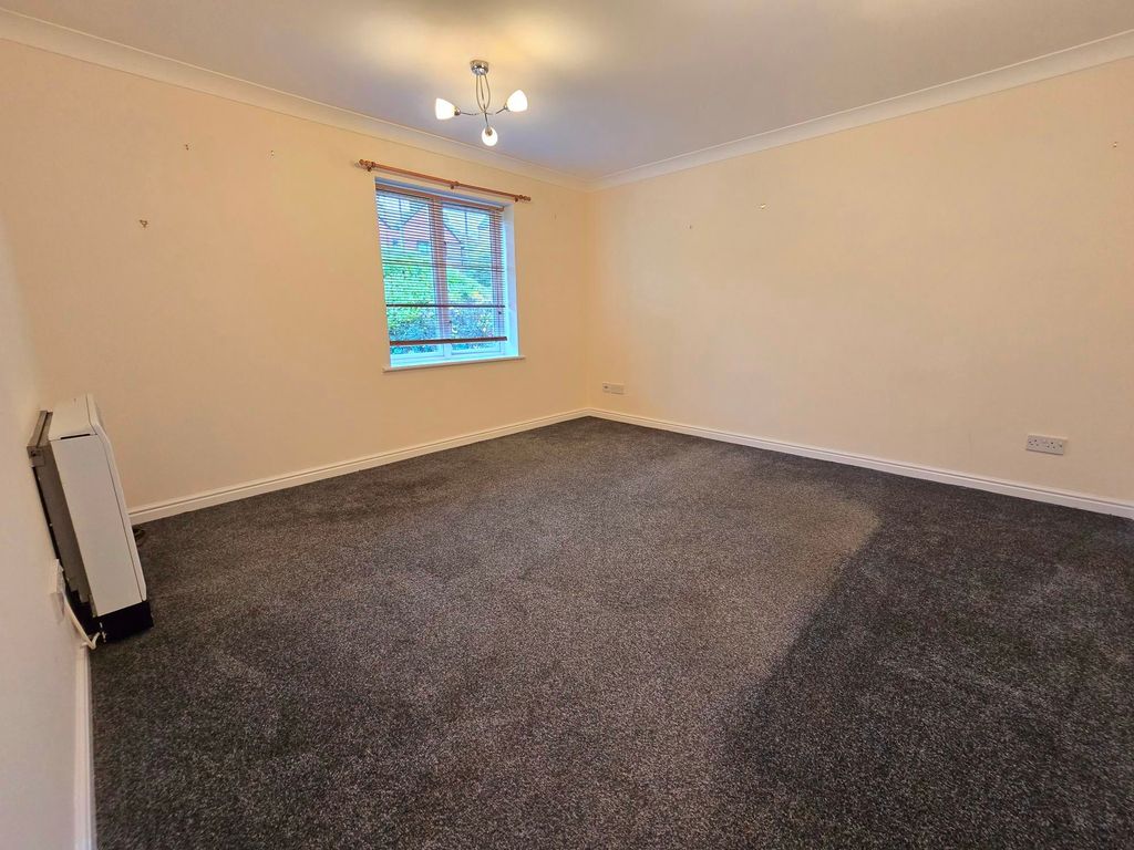 Property photo 3 of 23