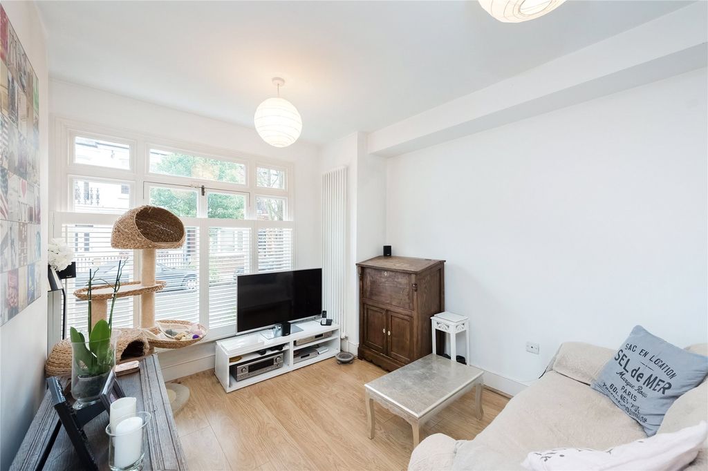 Property photo 1 of 9 Picture No. 24