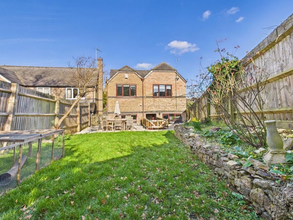 Property photo 2 of 30