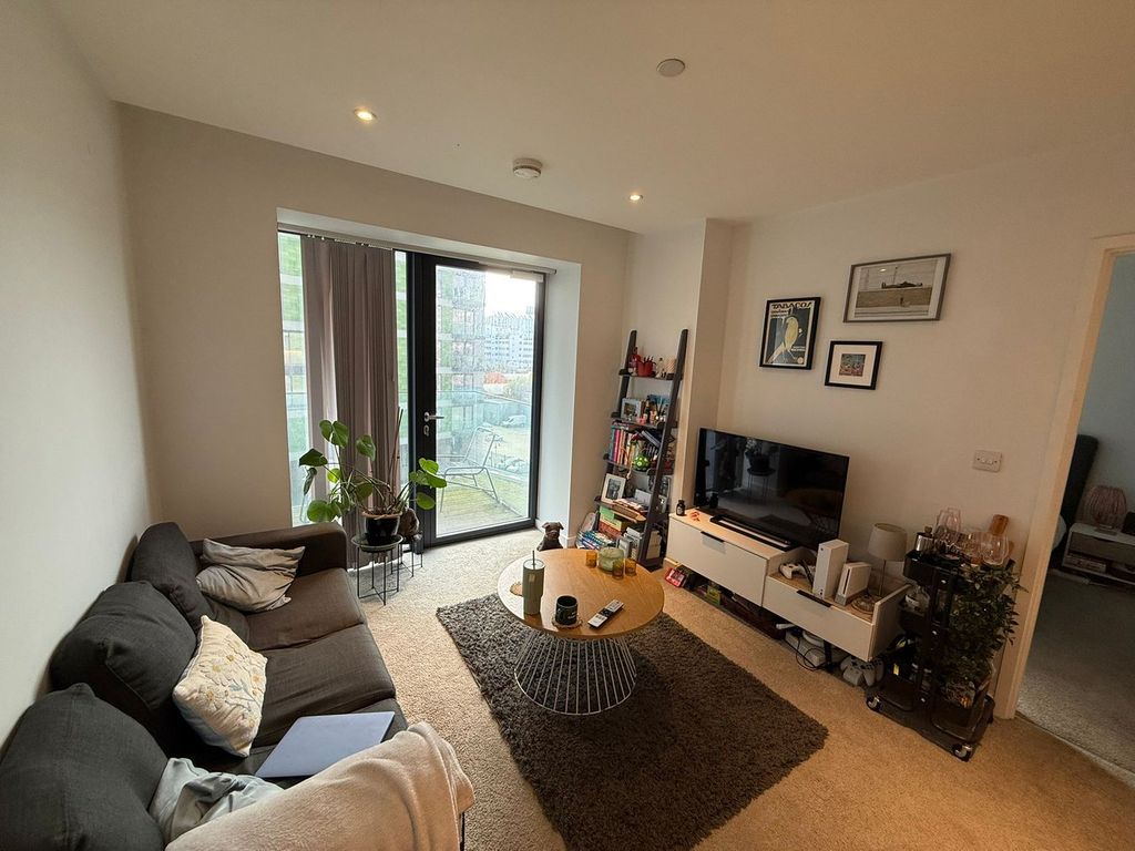 Property photo 3 of 7