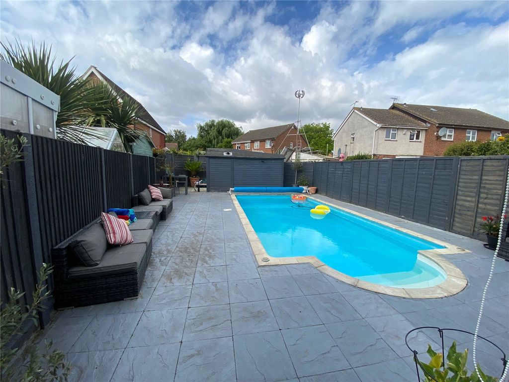 Property photo 2 of 19 Picture No. 02