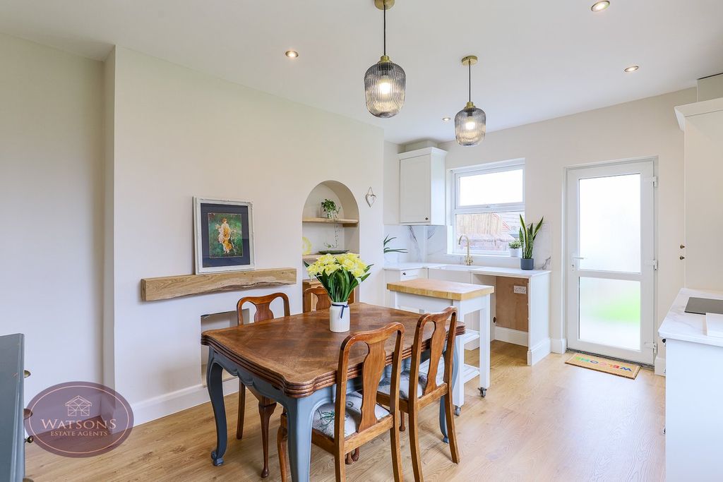 Property photo 3 of 24