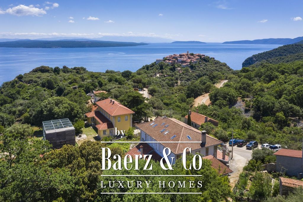 Property photo 1 of 34