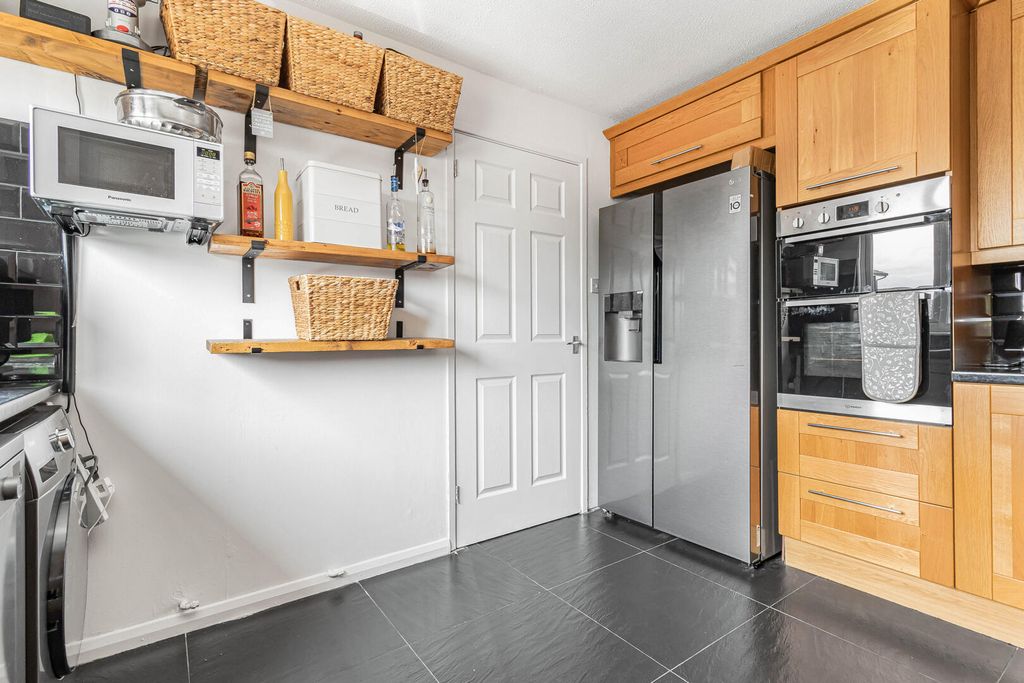 Property photo 3 of 16 17_88322-1.Jpg