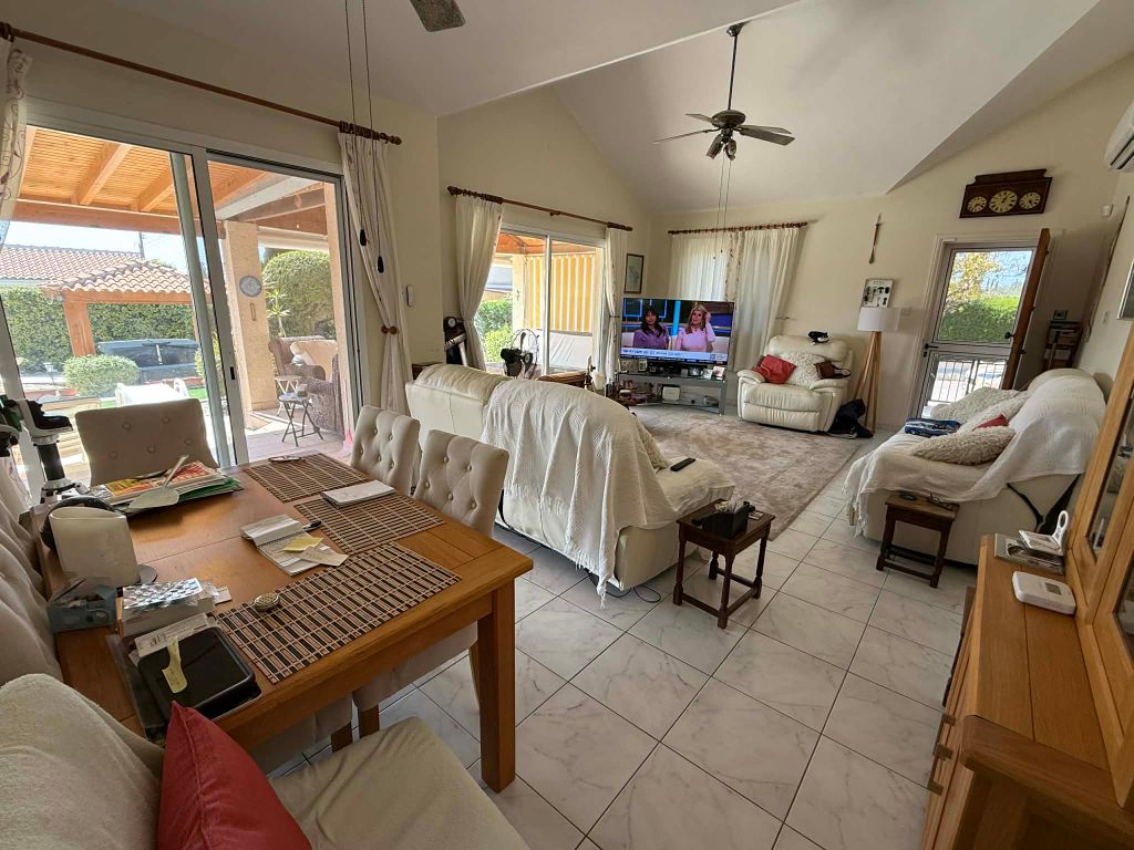 Property photo 3 of 31