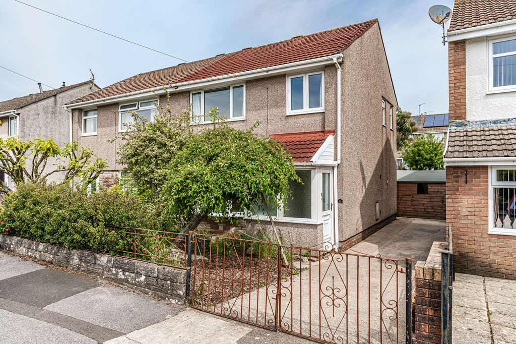 Property photo 1 of 30