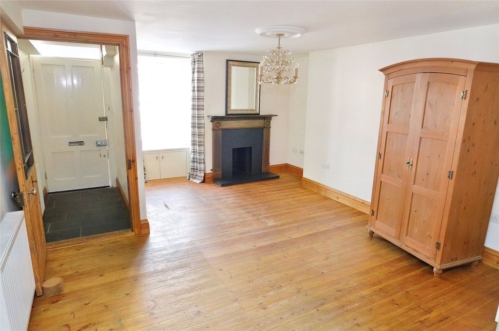 Property photo 3 of 9 Picture No. 02