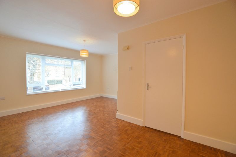 Property photo 3 of 10 Photo 3