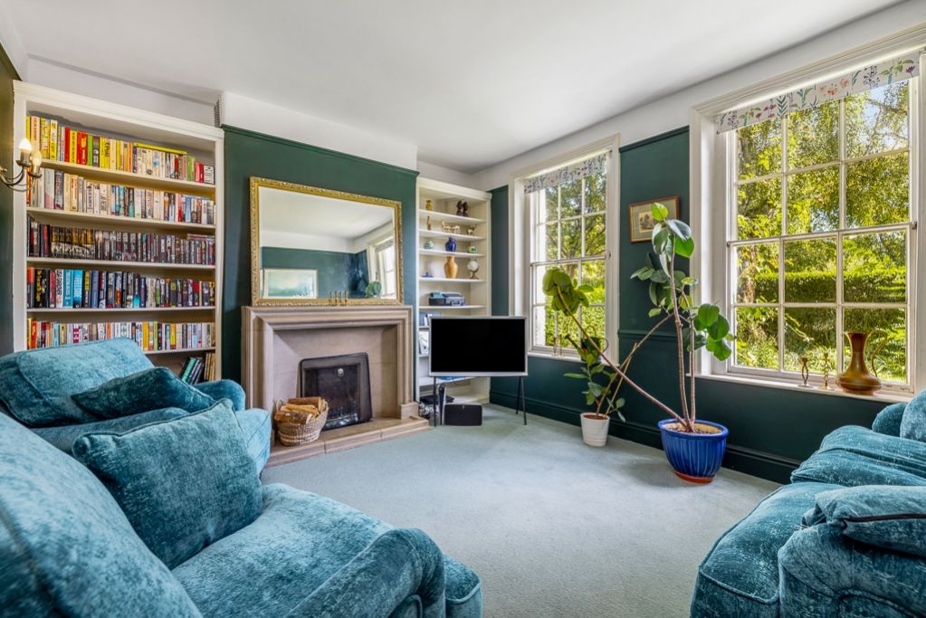 Property photo 2 of 38 29 London Road (Spalding)-18