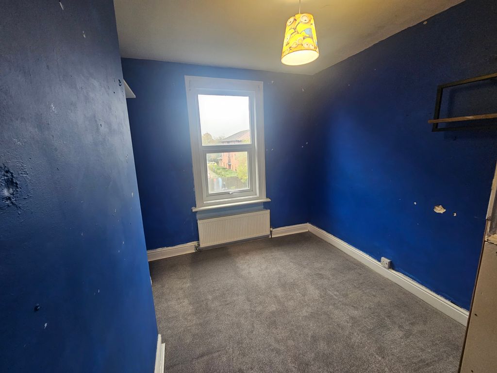 Property photo 3 of 4
