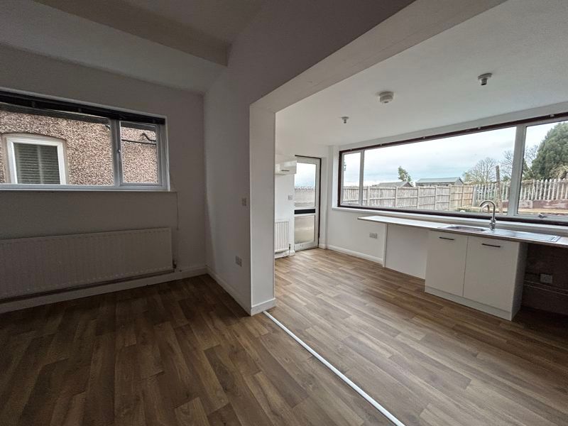 Property photo 3 of 21 Photo 2