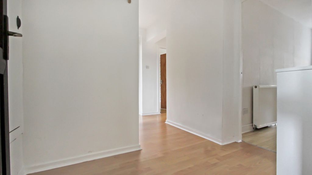 Property photo 3 of 9 Img_6735