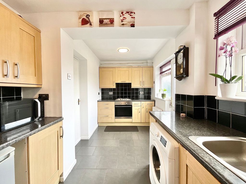 Property photo 3 of 31