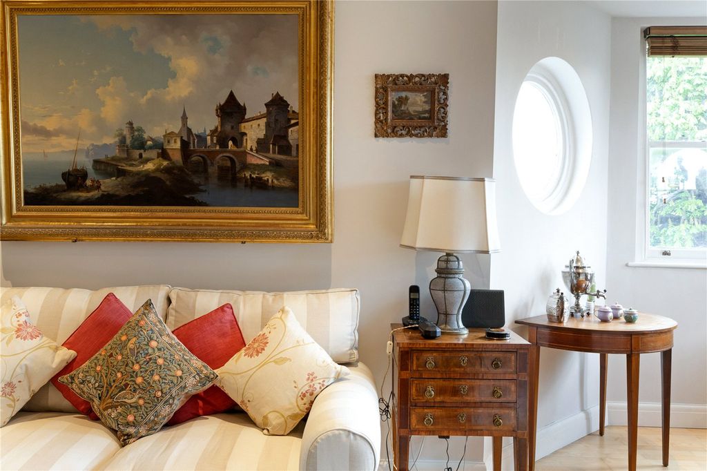 Property photo 2 of 15 Reception Room 3