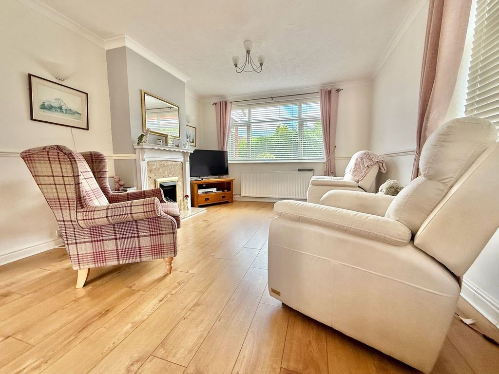 Property photo 3 of 30
