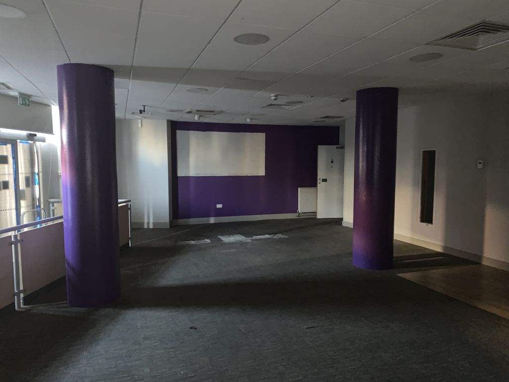 Property photo 3 of 10 Photo 3