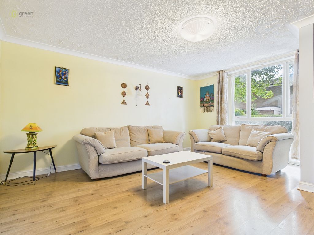 Property photo 2 of 29