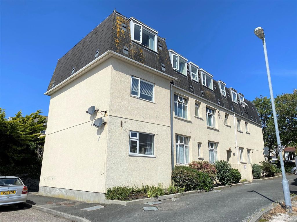 Property photo 1 of 6 Trelawney Apartments