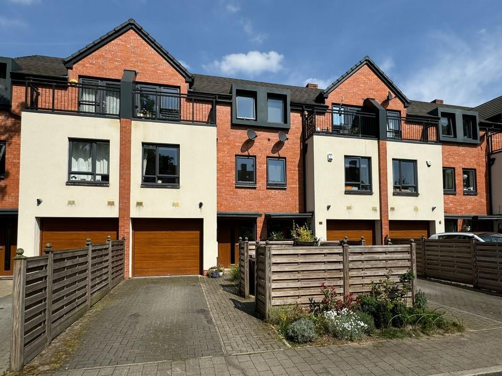 Property photo 1 of 36