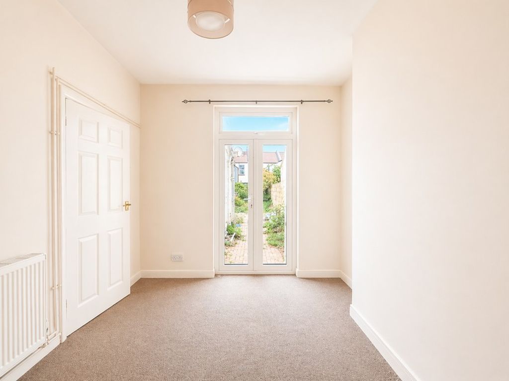 Property photo 3 of 5 Photo 1