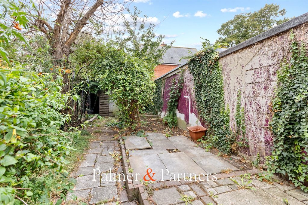 Property photo 3 of 17 Picture No. 01