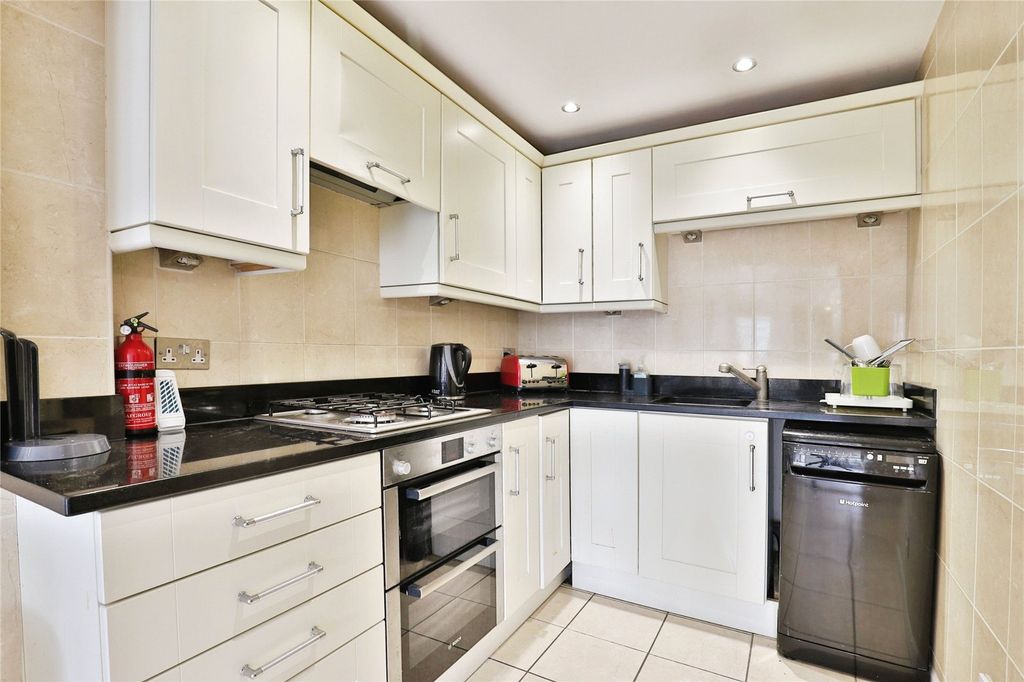 Property photo 3 of 17 Photography