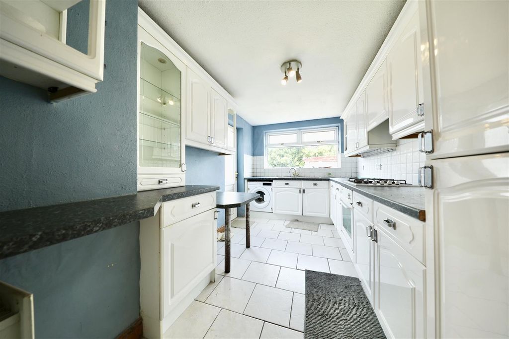 Property photo 3 of 14 0A4A6895.Jpg