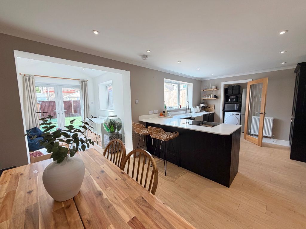 Property photo 1 of 35