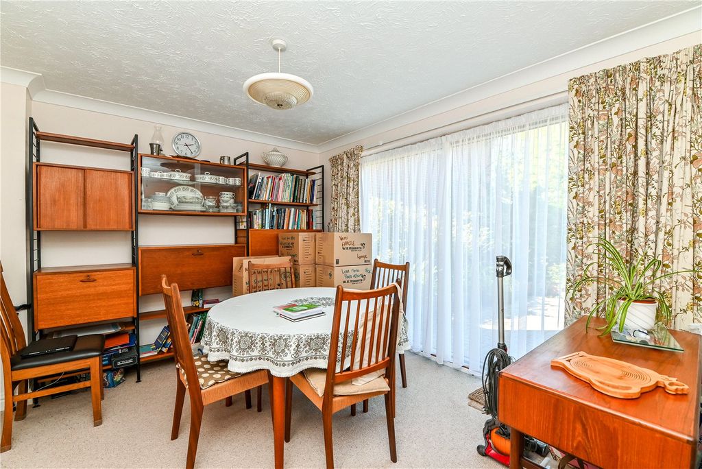 Property photo 3 of 23 Picture No. 13