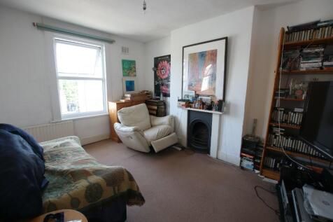 Property photo 1 of 8 1 Bedroom Flat For Sale