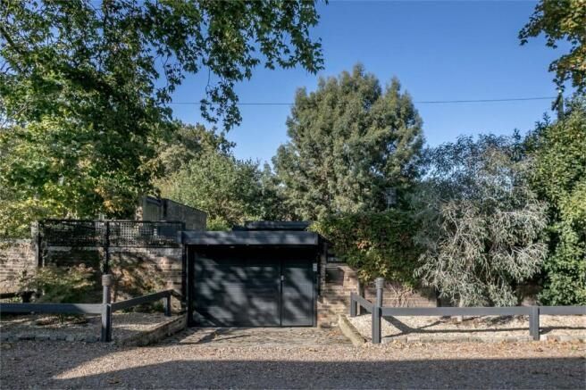 Property photo 3 of 20