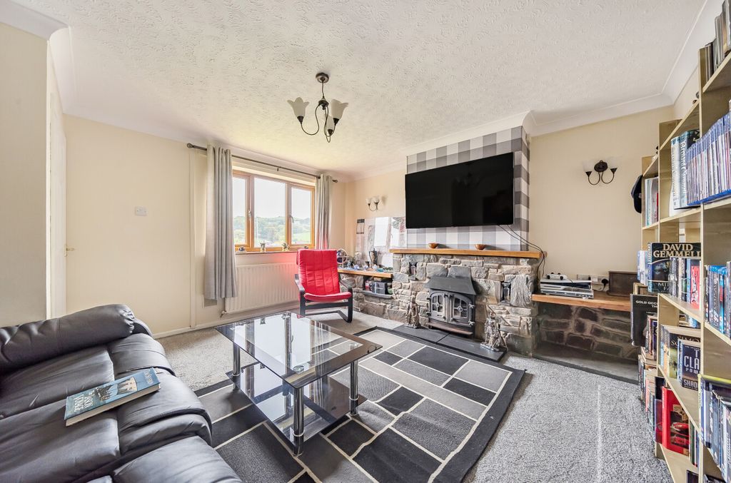 Property photo 2 of 20 1369821-8-68Efcc8...