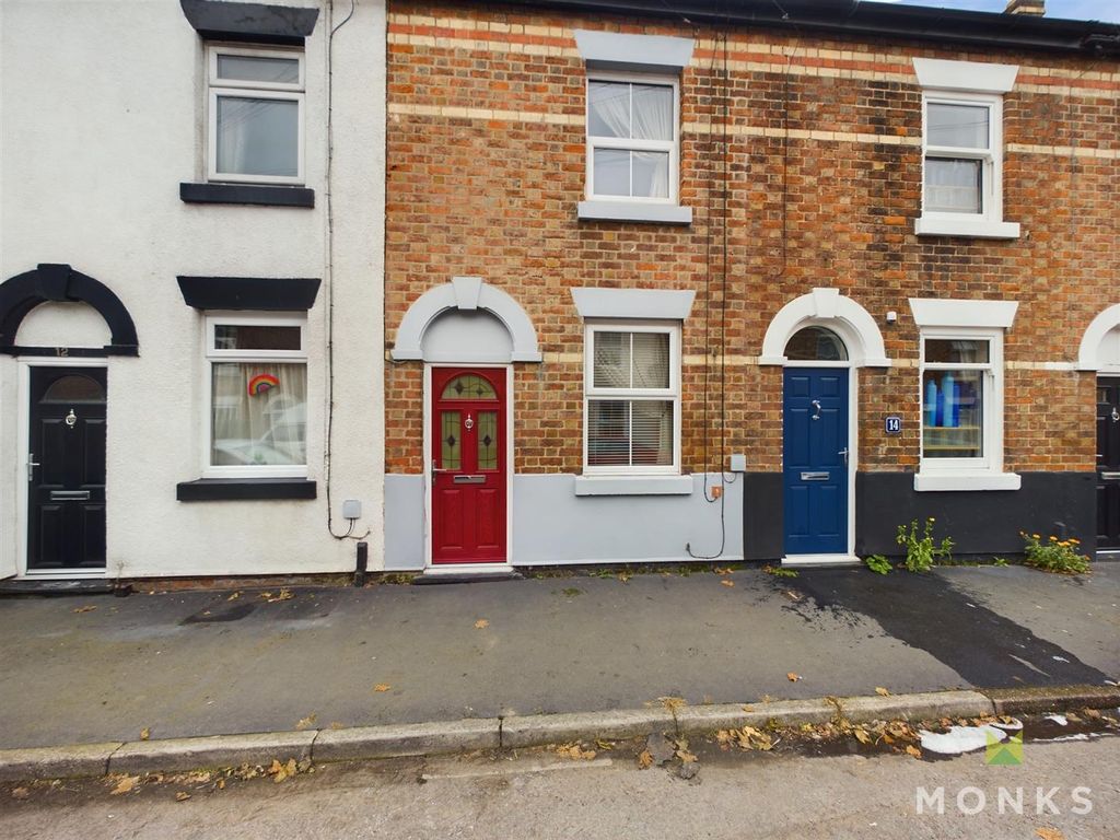 Property photo 1 of 14 Cam01348G0-Pr0506-Still016.Jpg