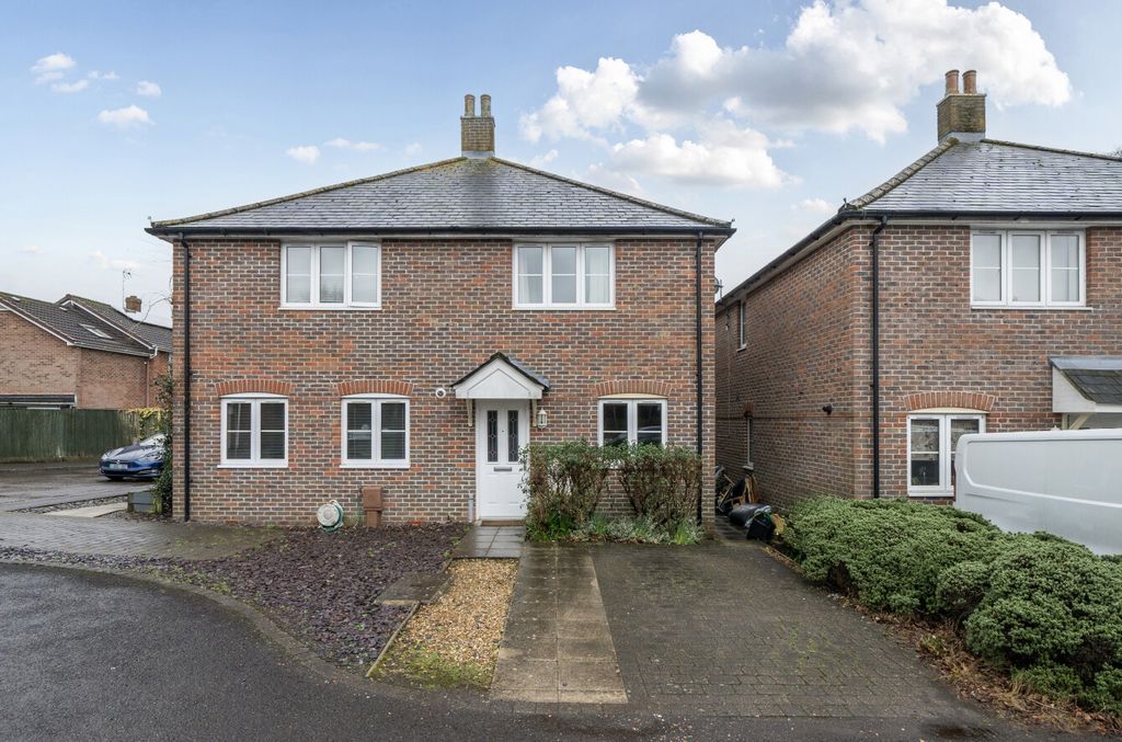 Property photo 1 of 15 1404524-2-6972391...