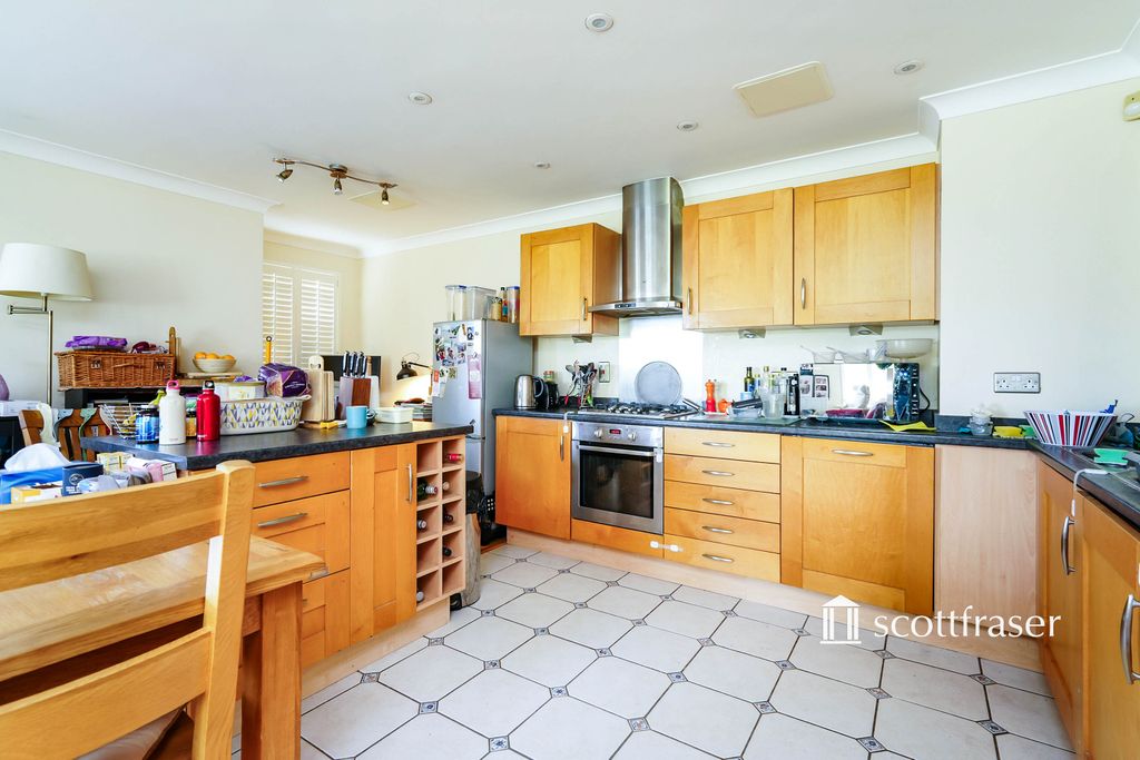 Property photo 2 of 5 3