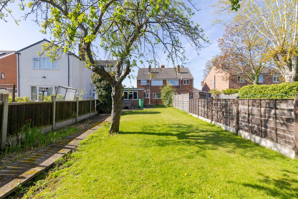 Property photo 2 of 23