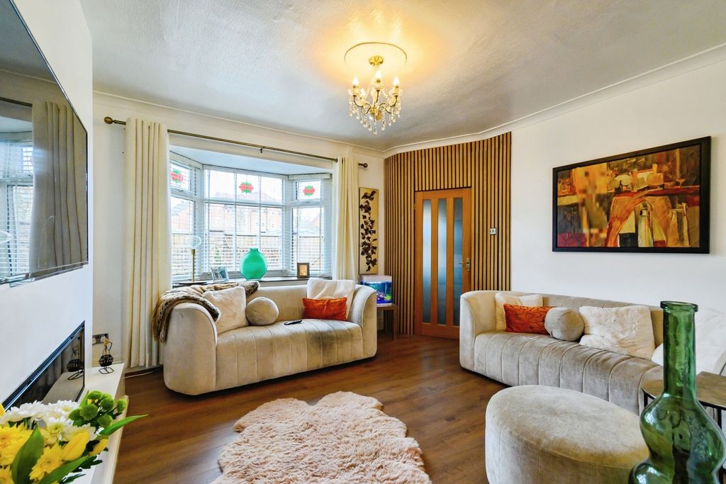 Property photo 2 of 20 Living Room