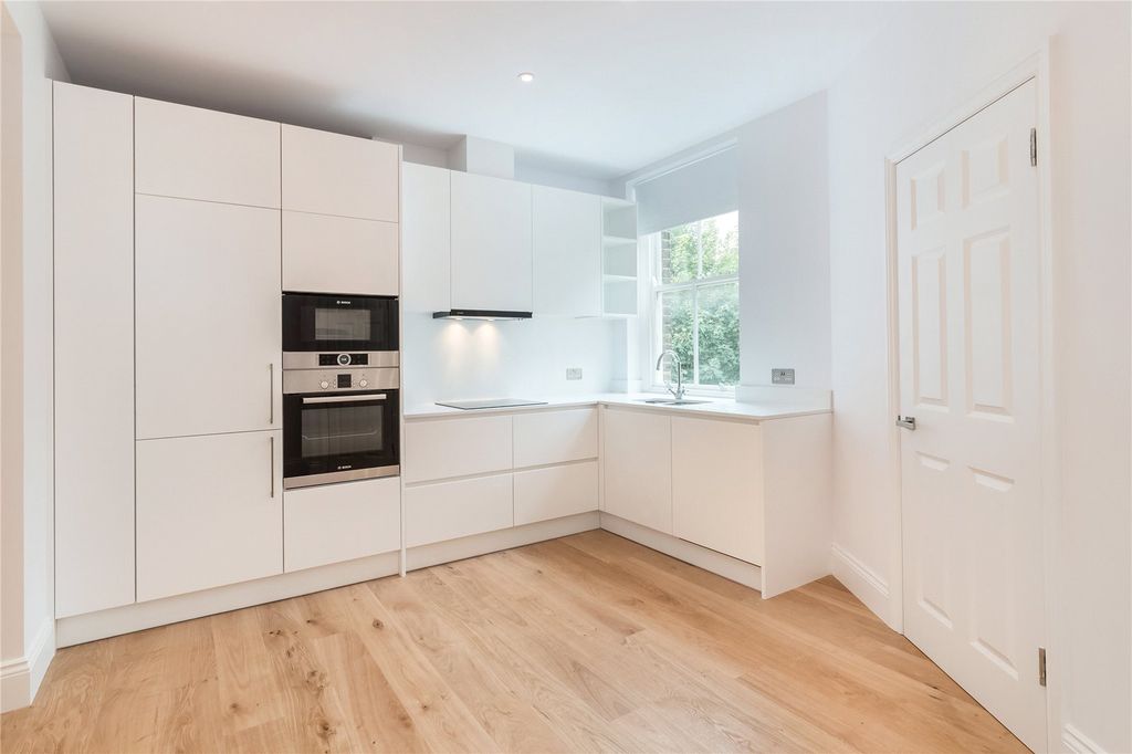 Property photo 2 of 11 Kitchen