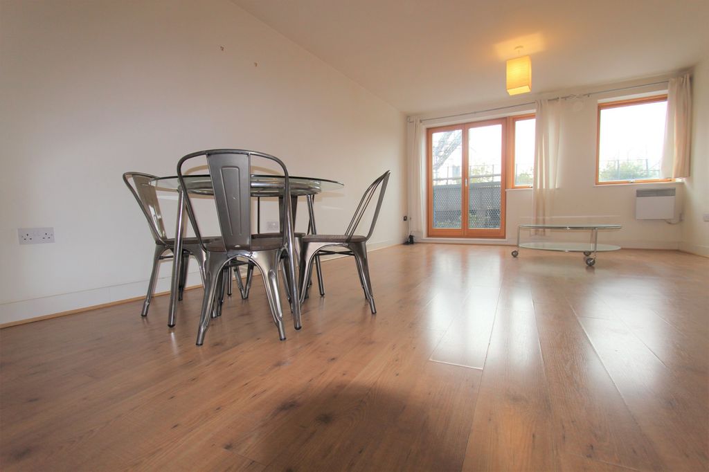 Property photo 3 of 5