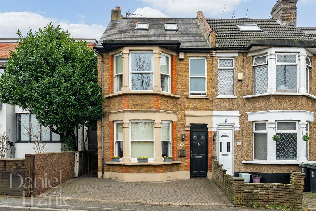 Property photo 1 of 24