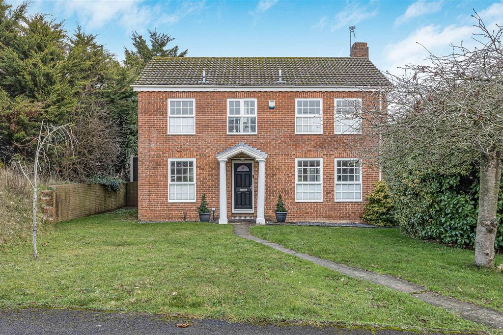 Property photo 1 of 28 Front