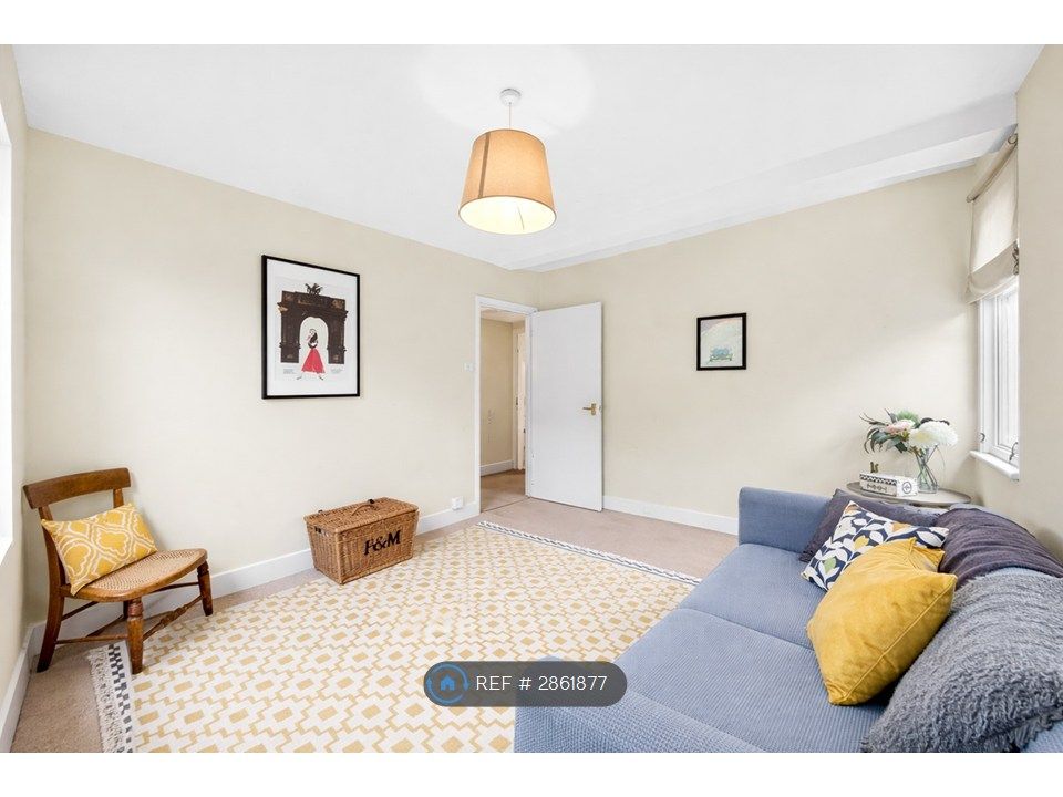 Property photo 3 of 12 Living Room