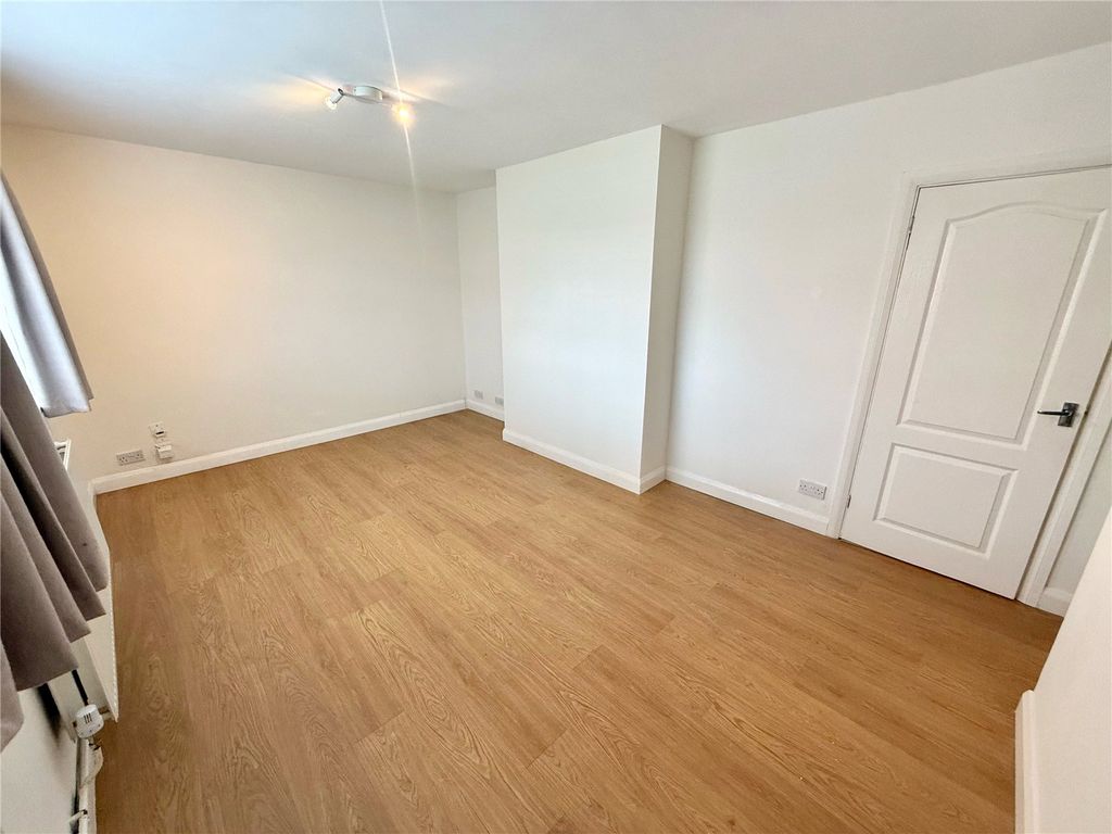 Property photo 1 of 22 Lounge