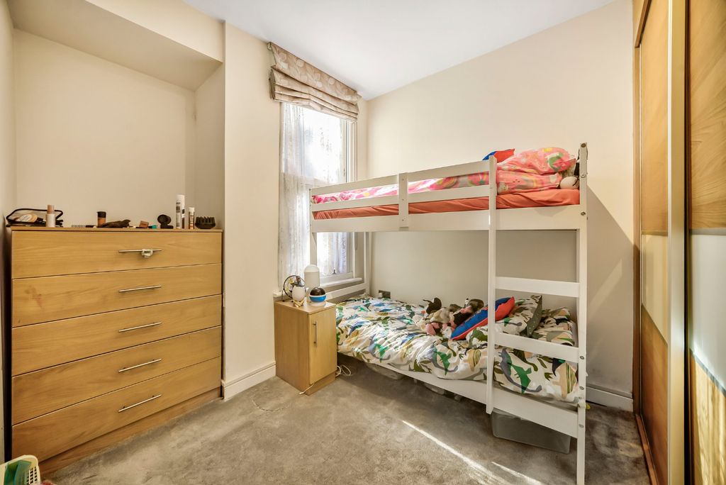 Property photo 1 of 16 Picture No. 06