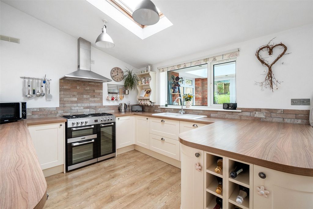 Additional image 16 of 5 bed detached house for saleMonkton Road, Honiton, Devon EX14