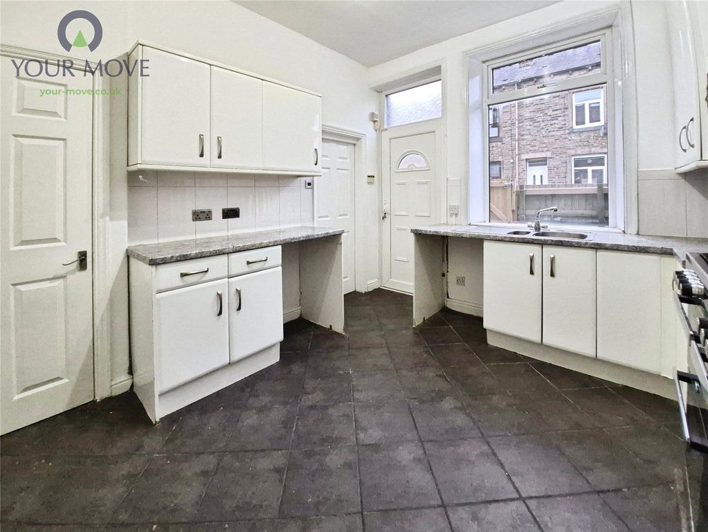 Property photo 2 of 12 Picture No. 13